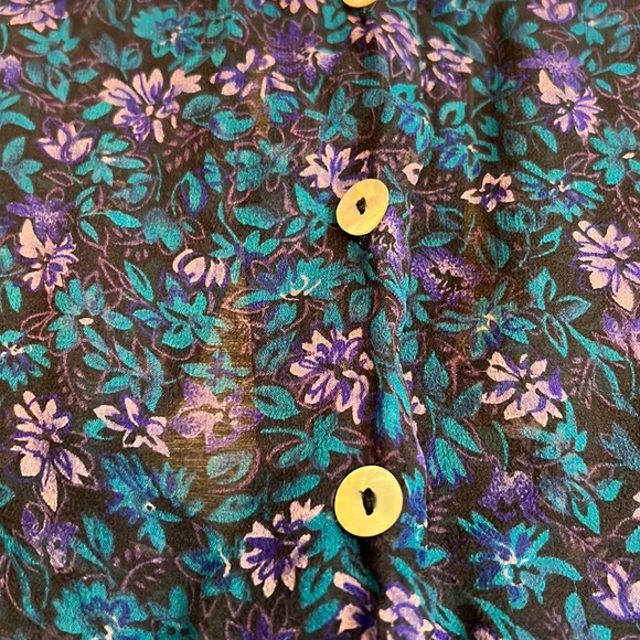 Robbie Bee Sheer Open Back Short Sleeve Button Up Small - Picture 4 of 7